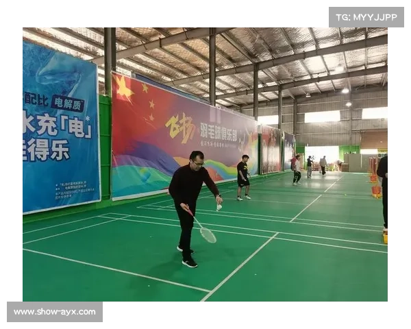 义乌邮政快递行业羽毛球比赛在宇特体育盛大开赛 激烈角逐展风采 义乌邮政快递行业羽毛球比赛在宇特体育盛大开赛 激烈角逐展风采